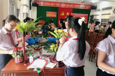 CHÀO MỪNG NGÀY NHÀ GIÁO VIỆT NAM  20/11/1982 – 20/11/2020 VỚI CHỦ ĐIỂM  “ TÔN SƯ TRỌNG ĐẠO”, LIÊN ĐỘI TỔ CHỨC THI CẮM HOA, THIỆP CHỨC MỪNG, THI ĐUA VÒNG HOA ĐIỂM 10, TRI ÂN THẦY CÔ